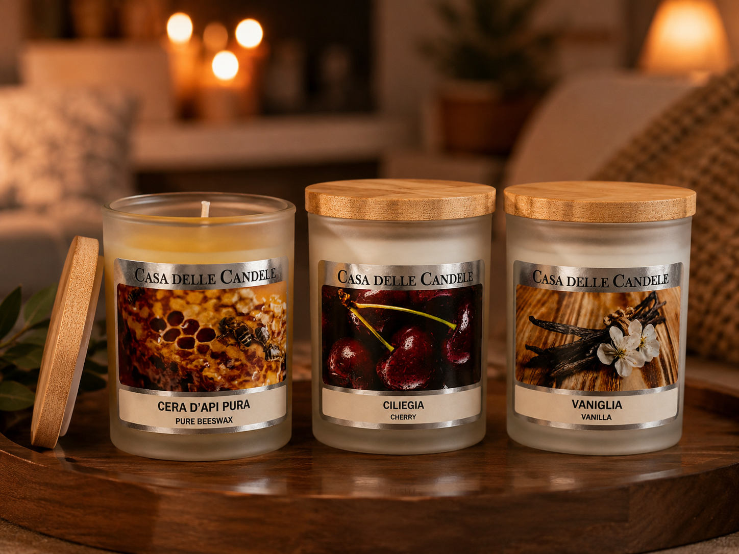 candele su tavolo di legno elegante